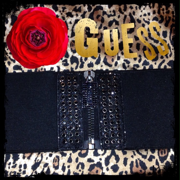 Stretchy Zipper Black Guess Belt.  Size Large.