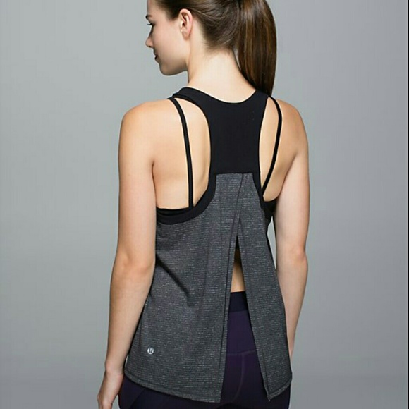 Lululemon Clip In tank ***