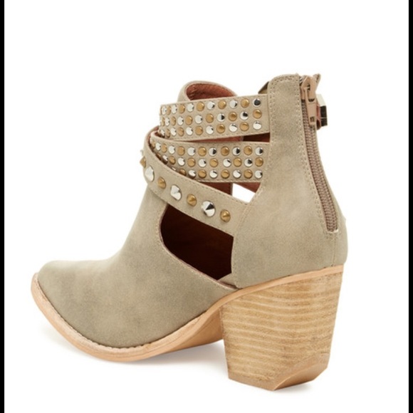 ❌❌ENTIRE STOCK SOLD OUT❌❌✈️Jeffrey Campbell boot - Picture 2 of 3