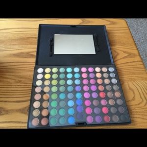 Costal Scents 88 color eye palette