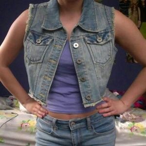 Make an offer ☀ Denim Vest