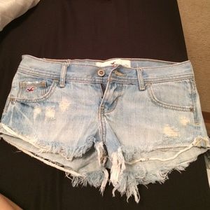 Light wash hoc shorts!