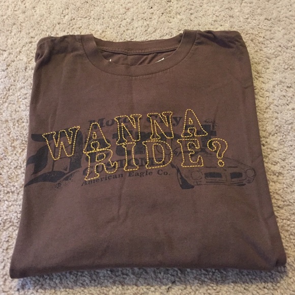 Men's American Eagle Outfitters tshirt