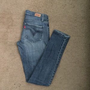 Levi skinny jeans