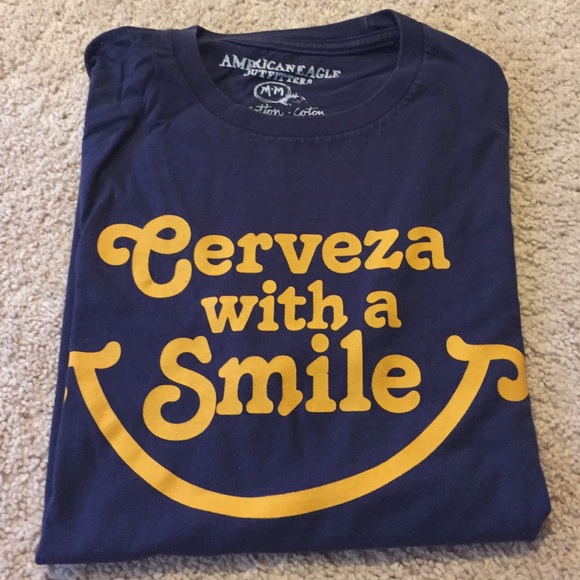 Men's American Eagle Outfitters tshirt