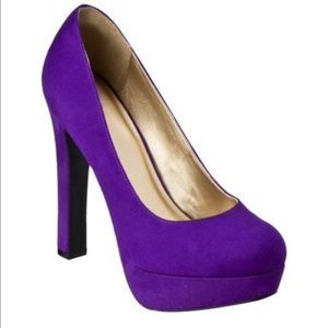 Purple suede pumps