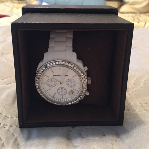 Mk watch