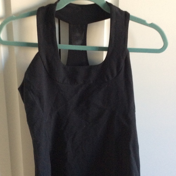 Lululemon black tank top