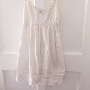 Oneill white lace dress with crochet trimming