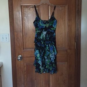 Ruffled Floral V-neck Dress