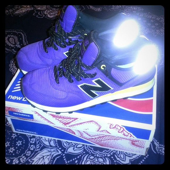 574 New Balance Sneakers/Sketchers for @Jenifa