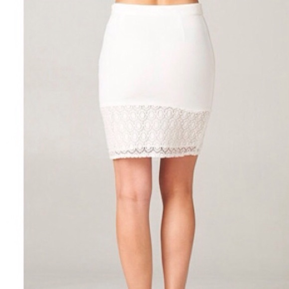 SOLD OUT Classic White Pencil Skirt - Picture 2 of 3
