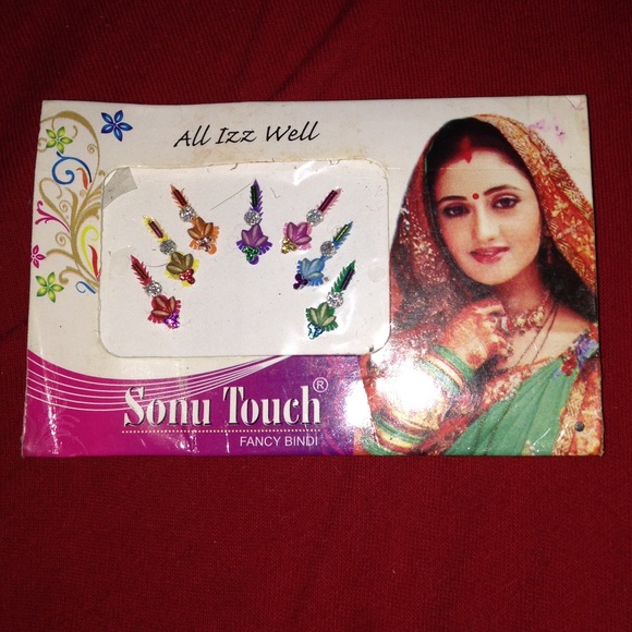 Urban Outfitters Accessories - BINDIS NIB