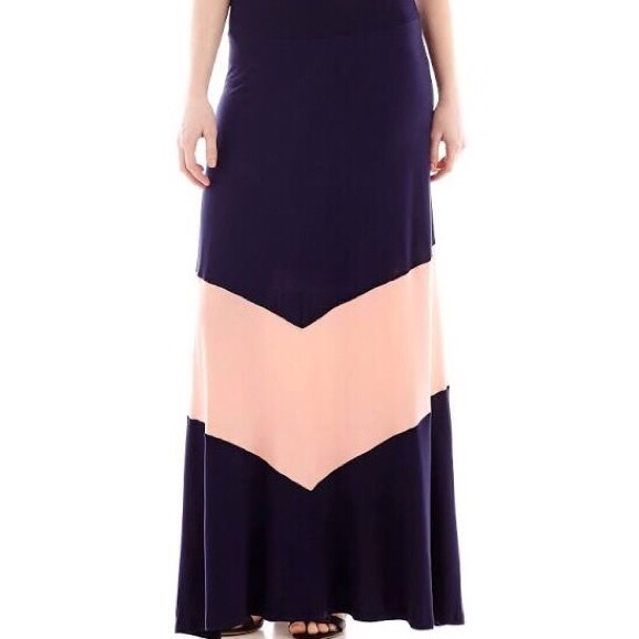 Dresses & Skirts - Maxi skirt