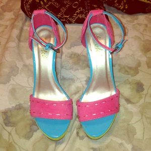 Cute Agaci heels