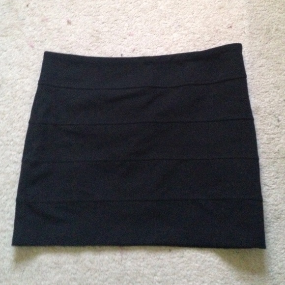 Aeropostale black mini skirt