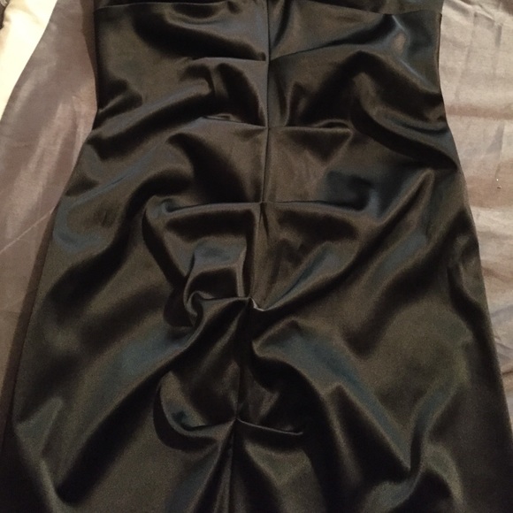 💥SALE💥 Little Black dress - Picture 2 of 3