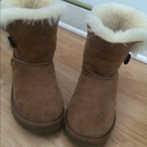 Never worn Ugg boots