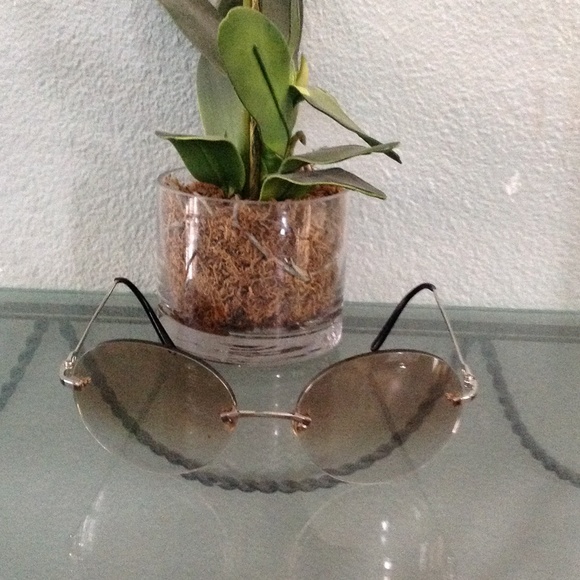 ✨🎀✨🎀CARTIER SUNGLASSES 🎀✨🎀✨100%original.