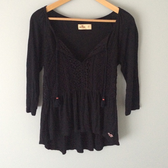 Hollister top