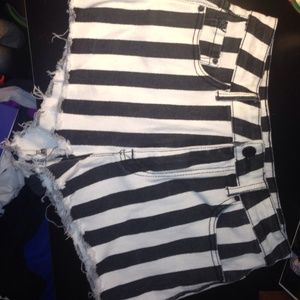Black and white high wasted jean shorts