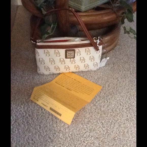 DOONEY & BOURKE LEATHER STRAP WRISTLET 💖 - Picture 3 of 4