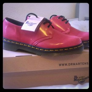 Hot pink Dr. Martens!!!!!