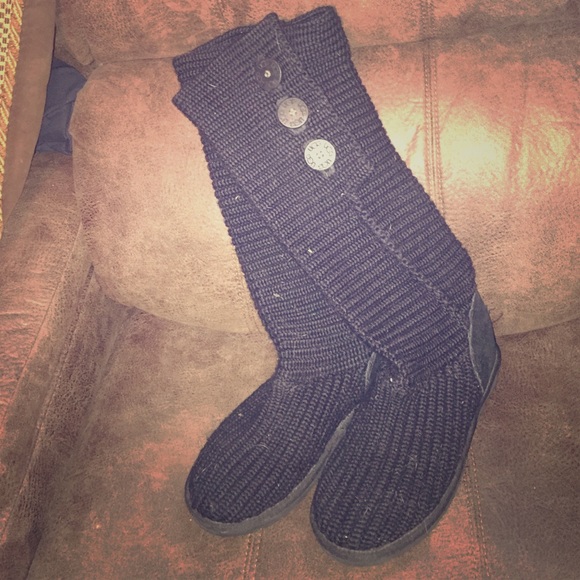 UGGS