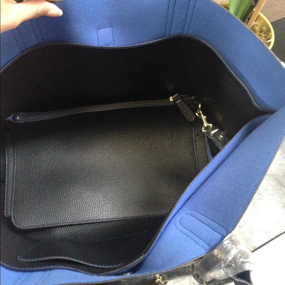 🚫Sold 🚫New tutilo handbag ♠️♣️➰ - Picture 3 of 4