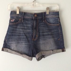 Hollister high waisted shorts