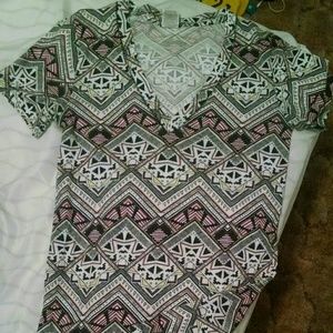 VS PINK aztec v-neck.