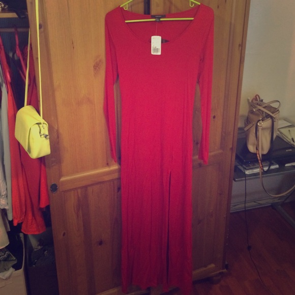Red maxi dress w\ a high slit