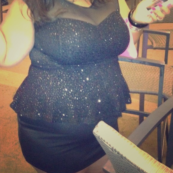 💗little black peplum dress💗
