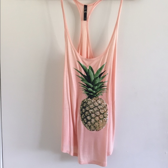 Pink pineapple tank top.