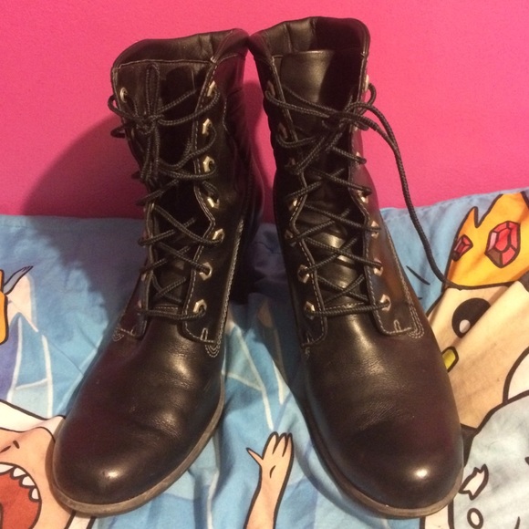 Black timberland heeled boots