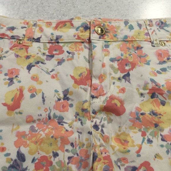 NWT Floral Print size 16 Short - Picture 2 of 4