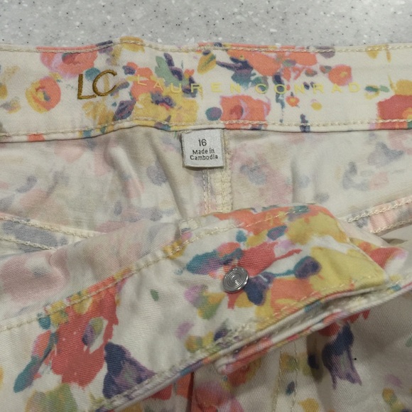 NWT Floral Print size 16 Short - Picture 3 of 4