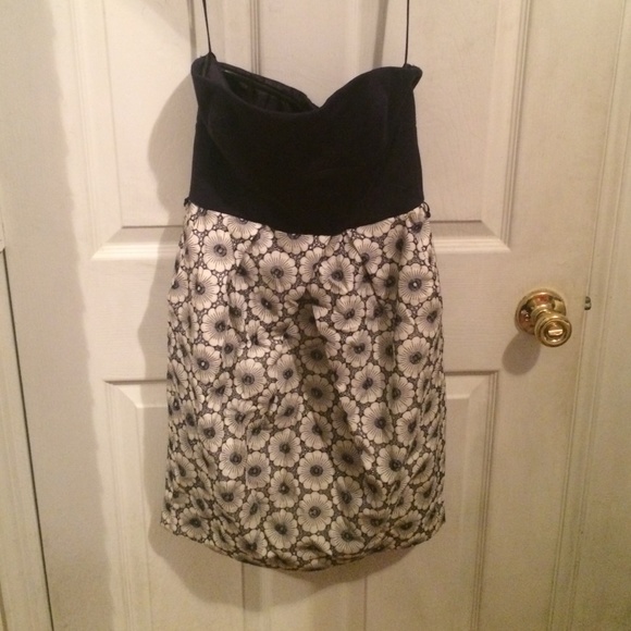 Cynthia Steffe navy and white floral dress - Picture 1 of 3