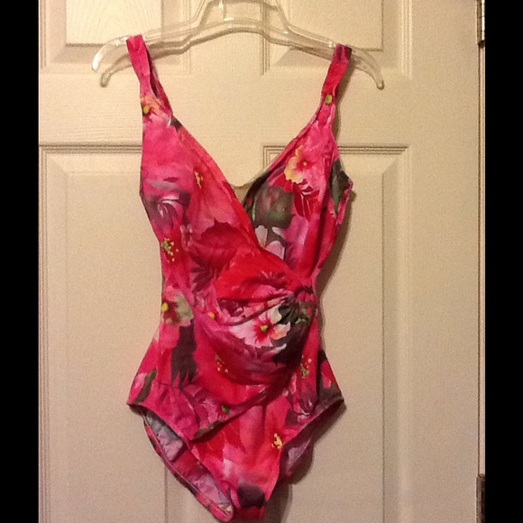 👙🏊☀️😍Bathing suit - Picture 1 of 2
