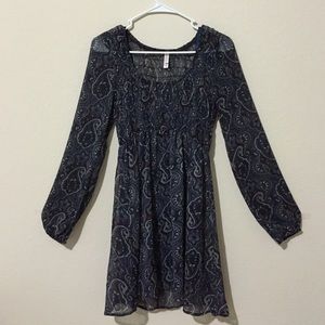 Chiffon dress with slip