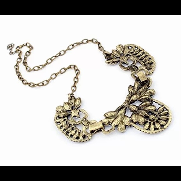 🔴SOLD🔴 Bundle Fashion crystal Neckless - Picture 2 of 3