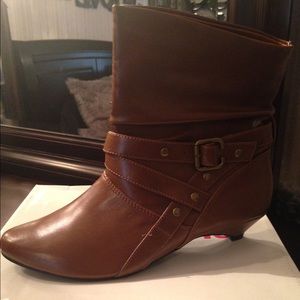 Cute little heel boots