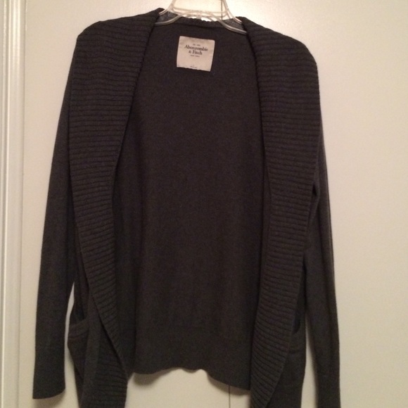 Abercrombie & Fitch Grey Cardigan