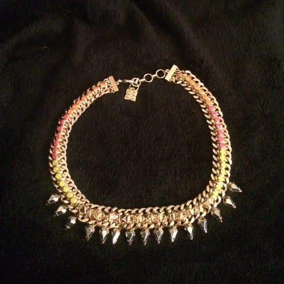 BCBG Neckless