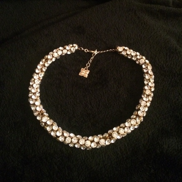 BCBG Neckless