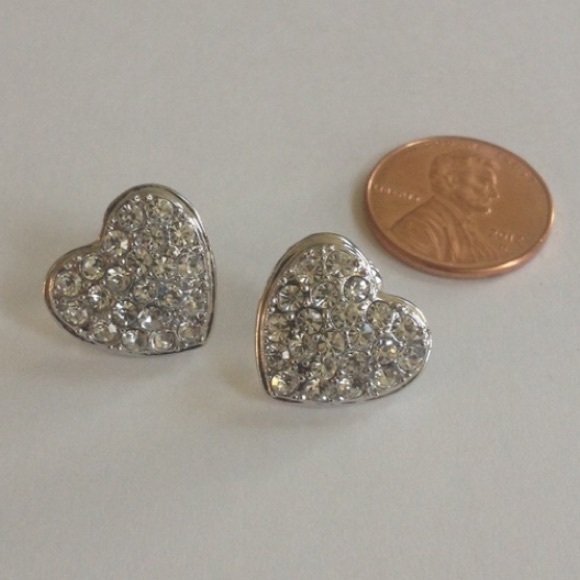 3X HP🎉18K PP Crystal heart stud - Picture 6 of 6