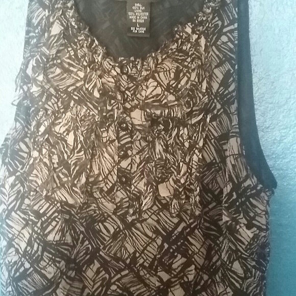 SOLD.....Top - Picture 2 of 2