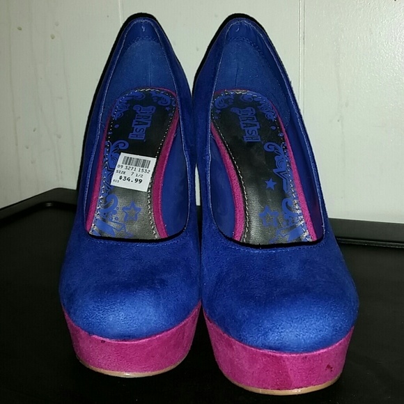 High heels - Picture 2 of 3