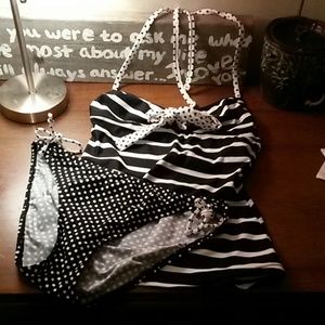 Hula Honey swimsuit size medium