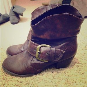 Brown cowgirl booties